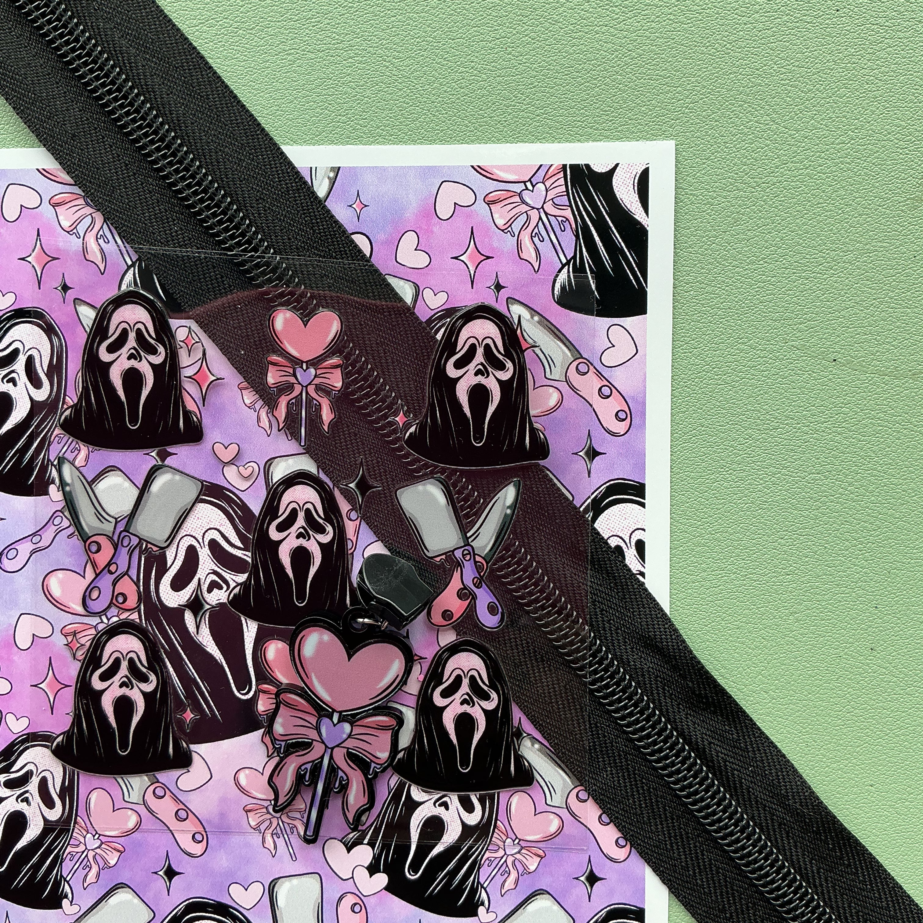 Zipper Scream Girlie