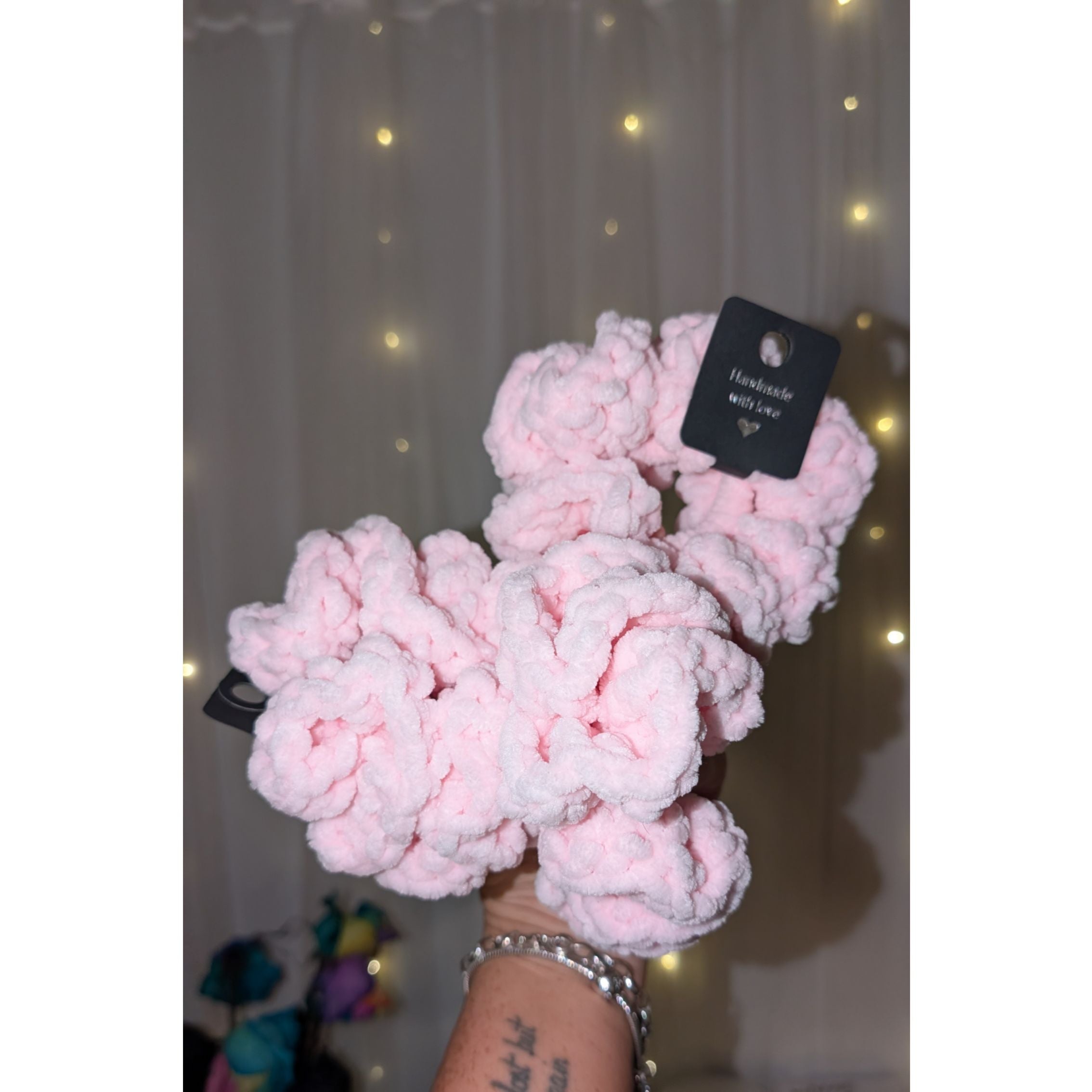 SCRUNCHIES!!! Multiple colours.