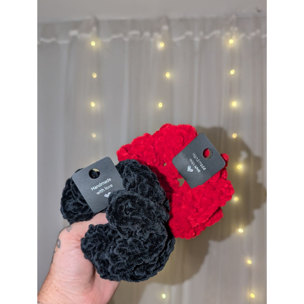 SCRUNCHIES!!! Multiple colours.