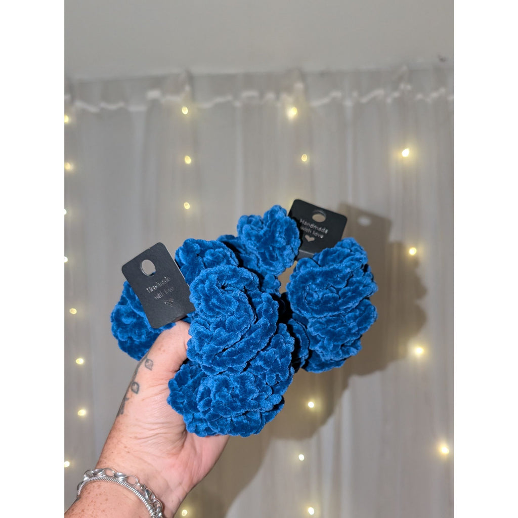 SCRUNCHIES!!! Multiple colours.