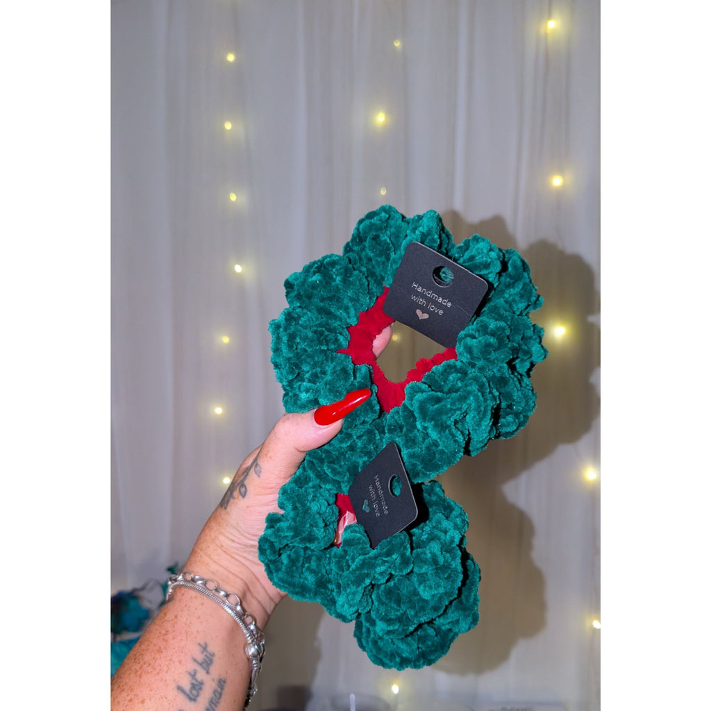 SCRUNCHIES!!! Multiple colours.